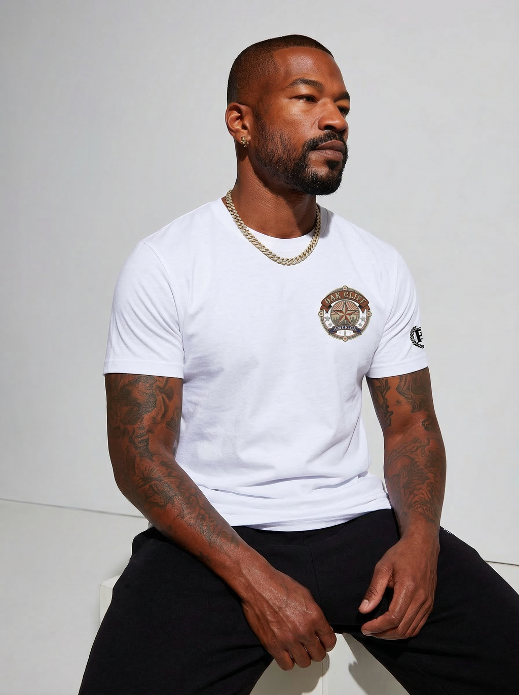 Oakcliff America Badge T-Shirt (Fitted)